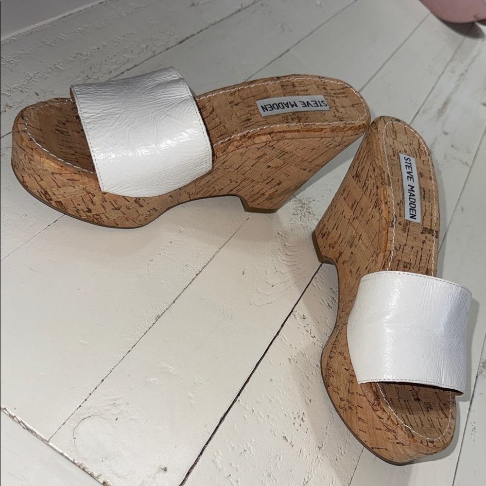 Steve Madden Womens "Surg" White Leather Cork Wedges, Size 7M